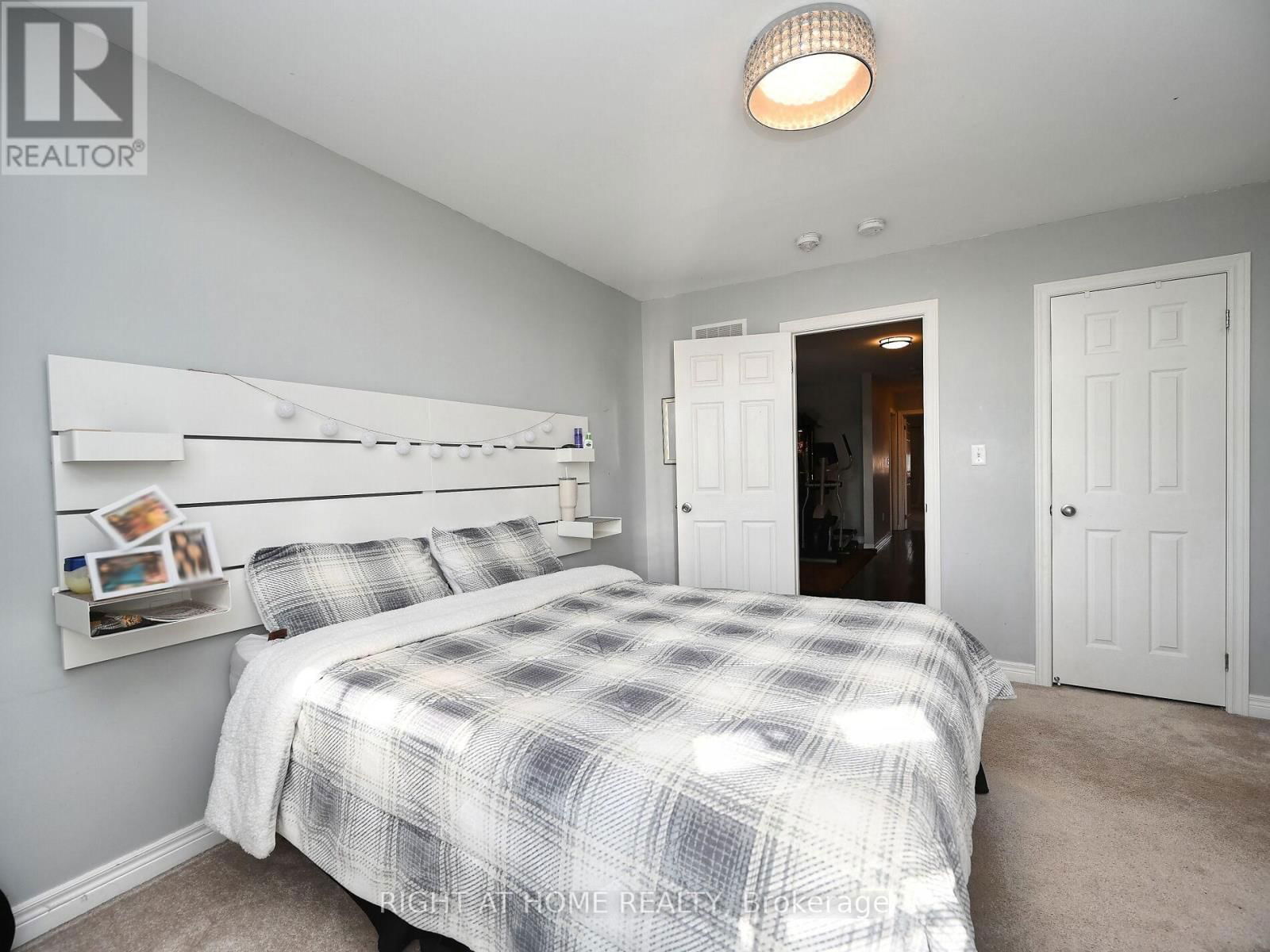 1019 URELL WAY Image 36