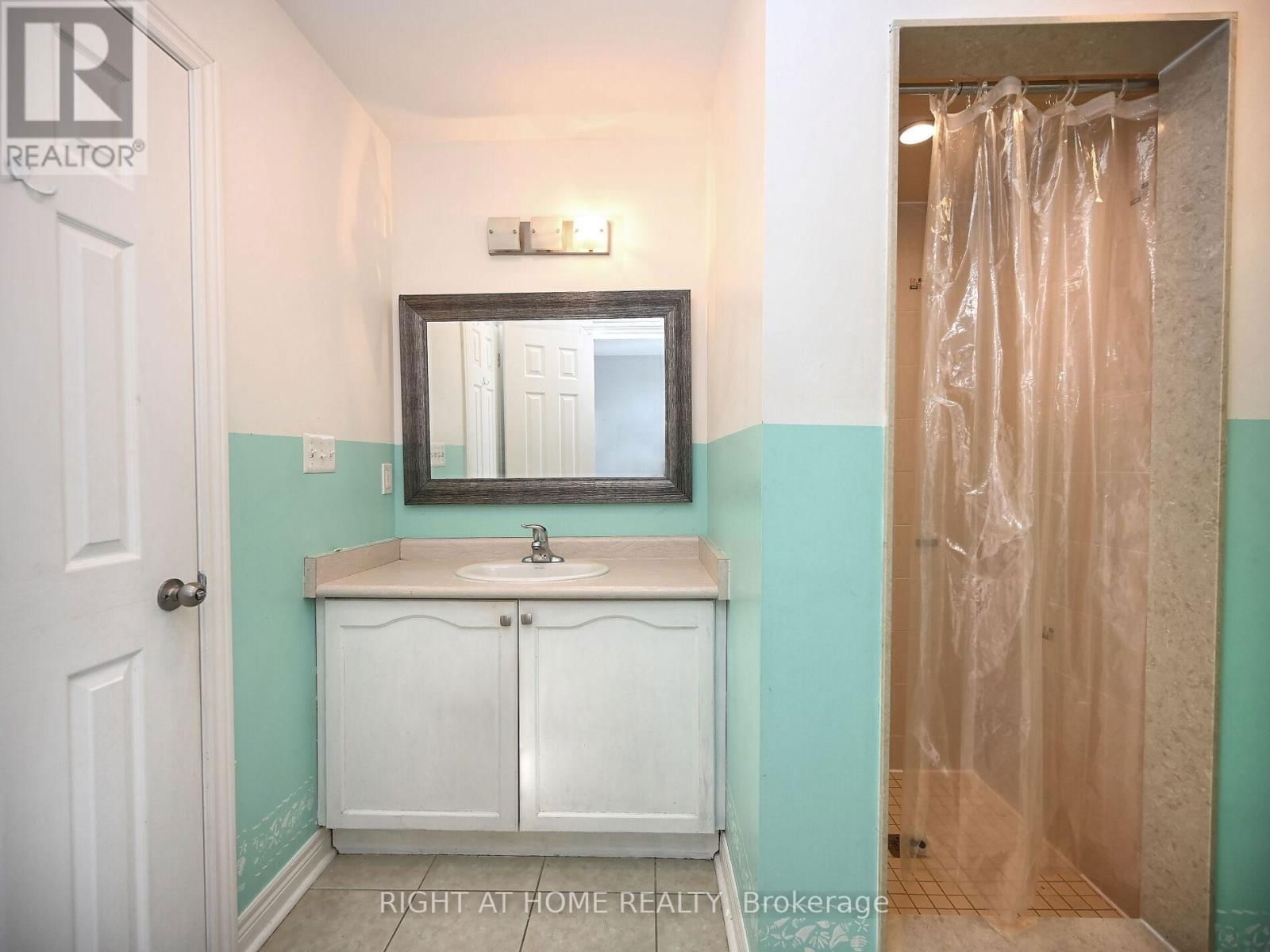 1019 URELL WAY Image 38