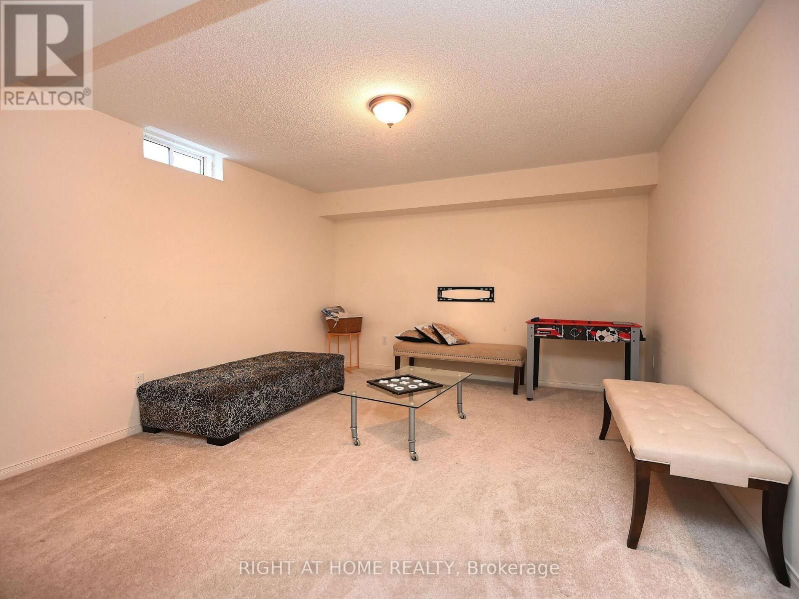 1019 URELL WAY Image 47