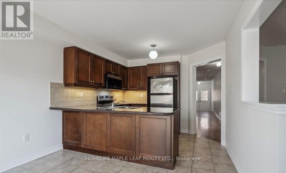 440 CHANDLER CRESCENT Image 10