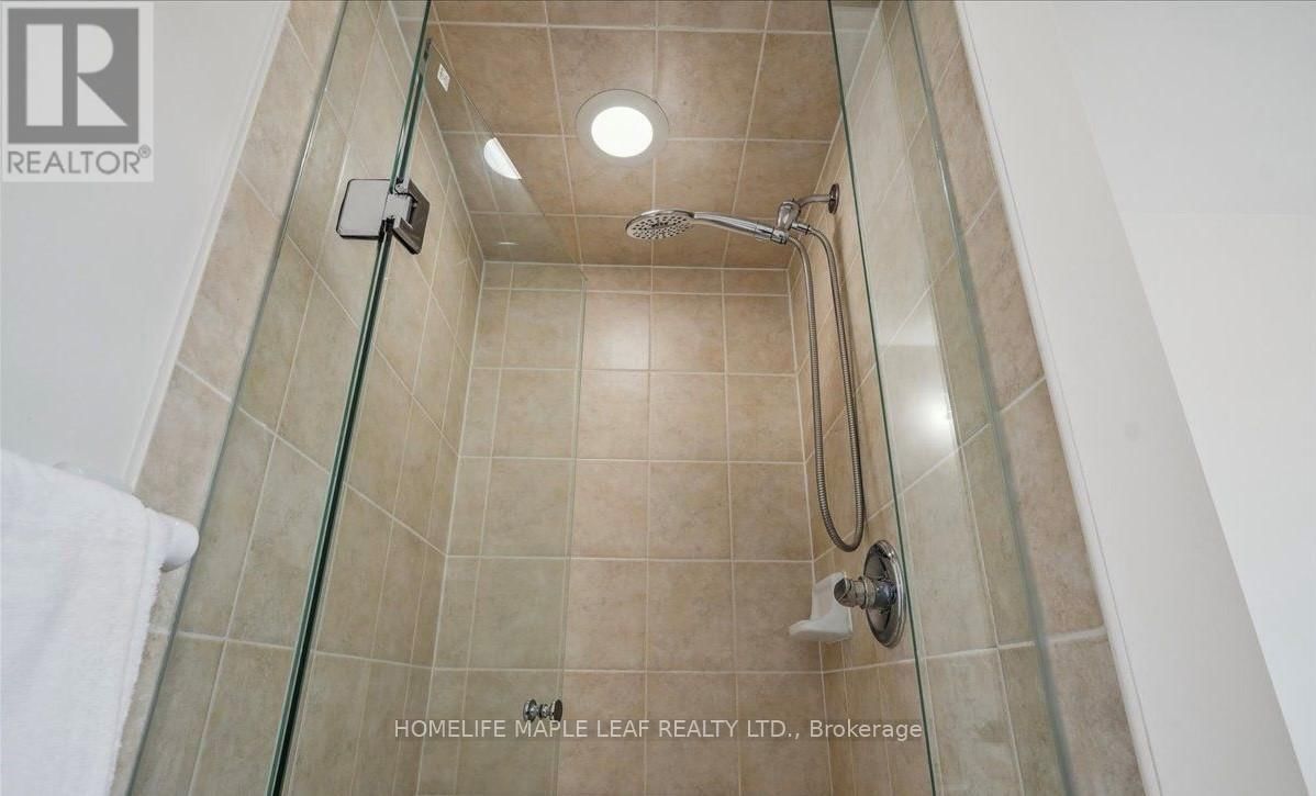 440 CHANDLER CRESCENT Image 16