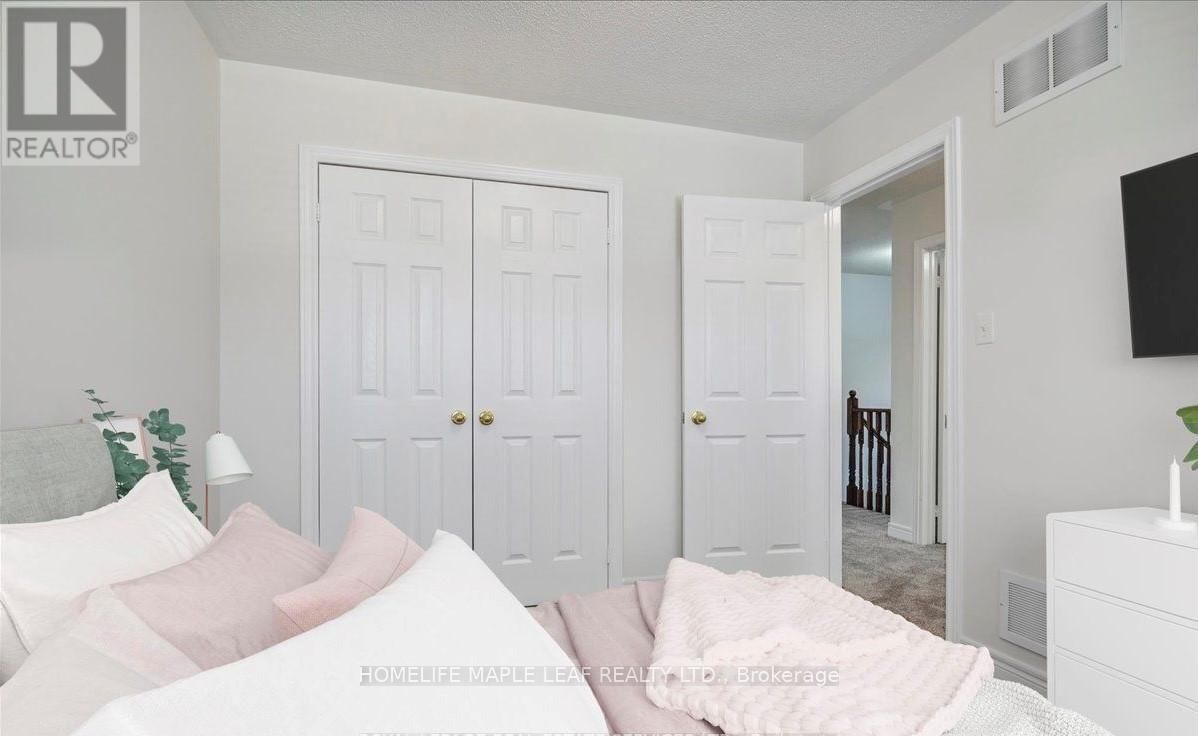440 CHANDLER CRESCENT Image 22