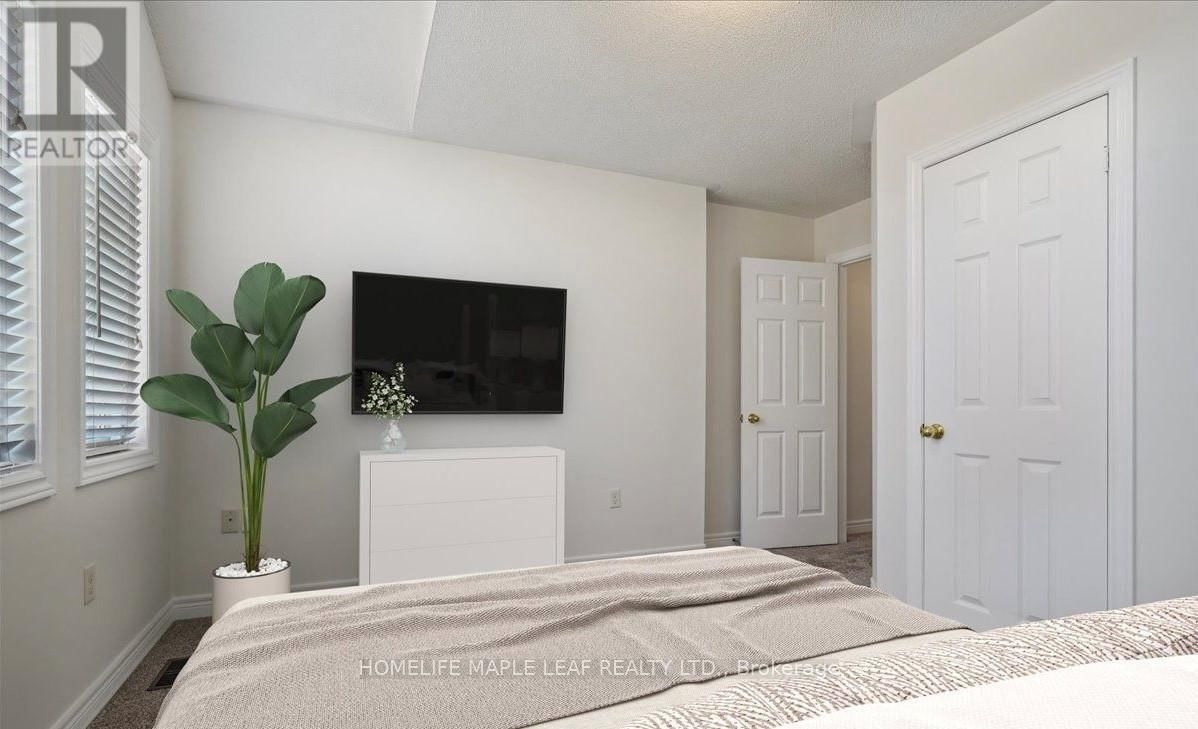 440 CHANDLER CRESCENT Image 25