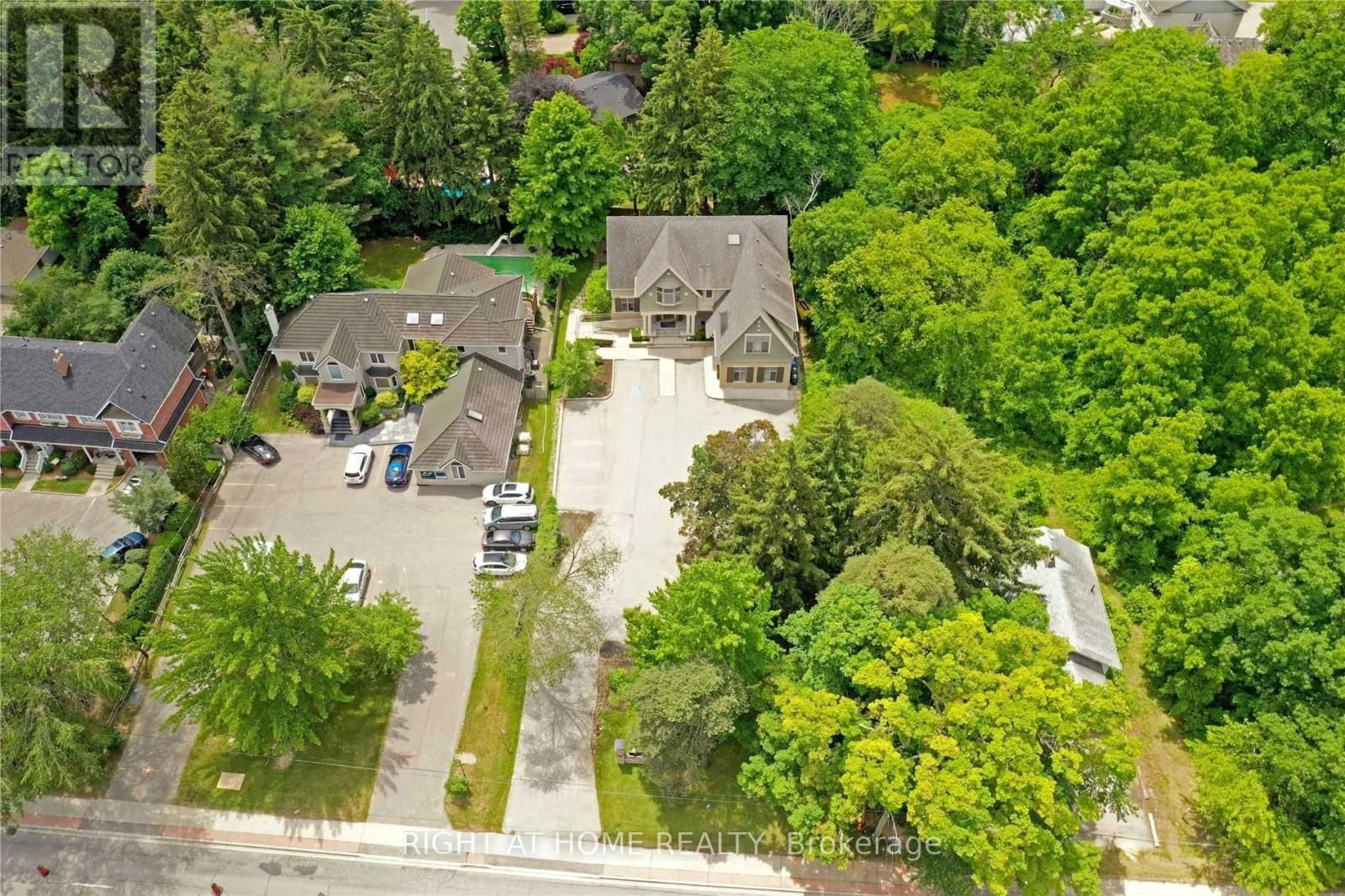 1440 HURONTARIO STREET Image 13