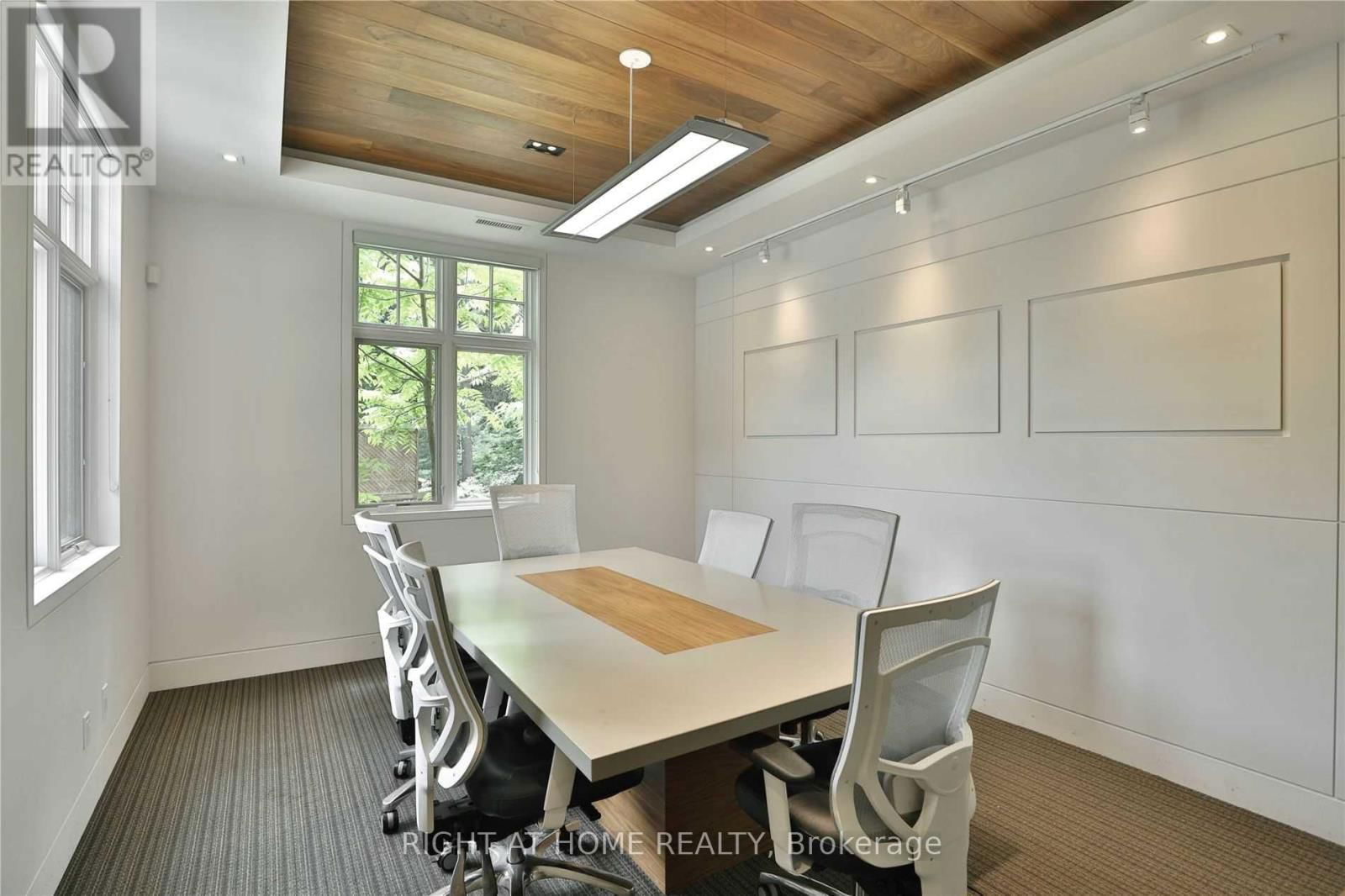 1440 HURONTARIO STREET Image 4