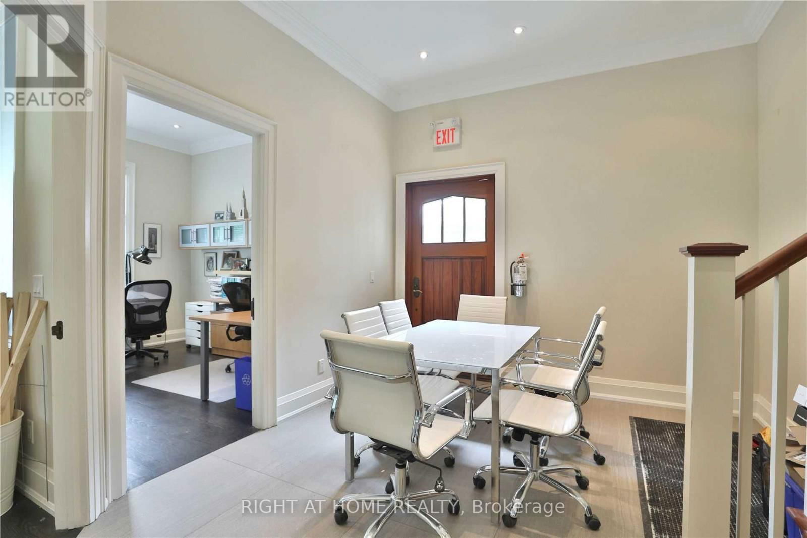 1440 HURONTARIO STREET Image 7