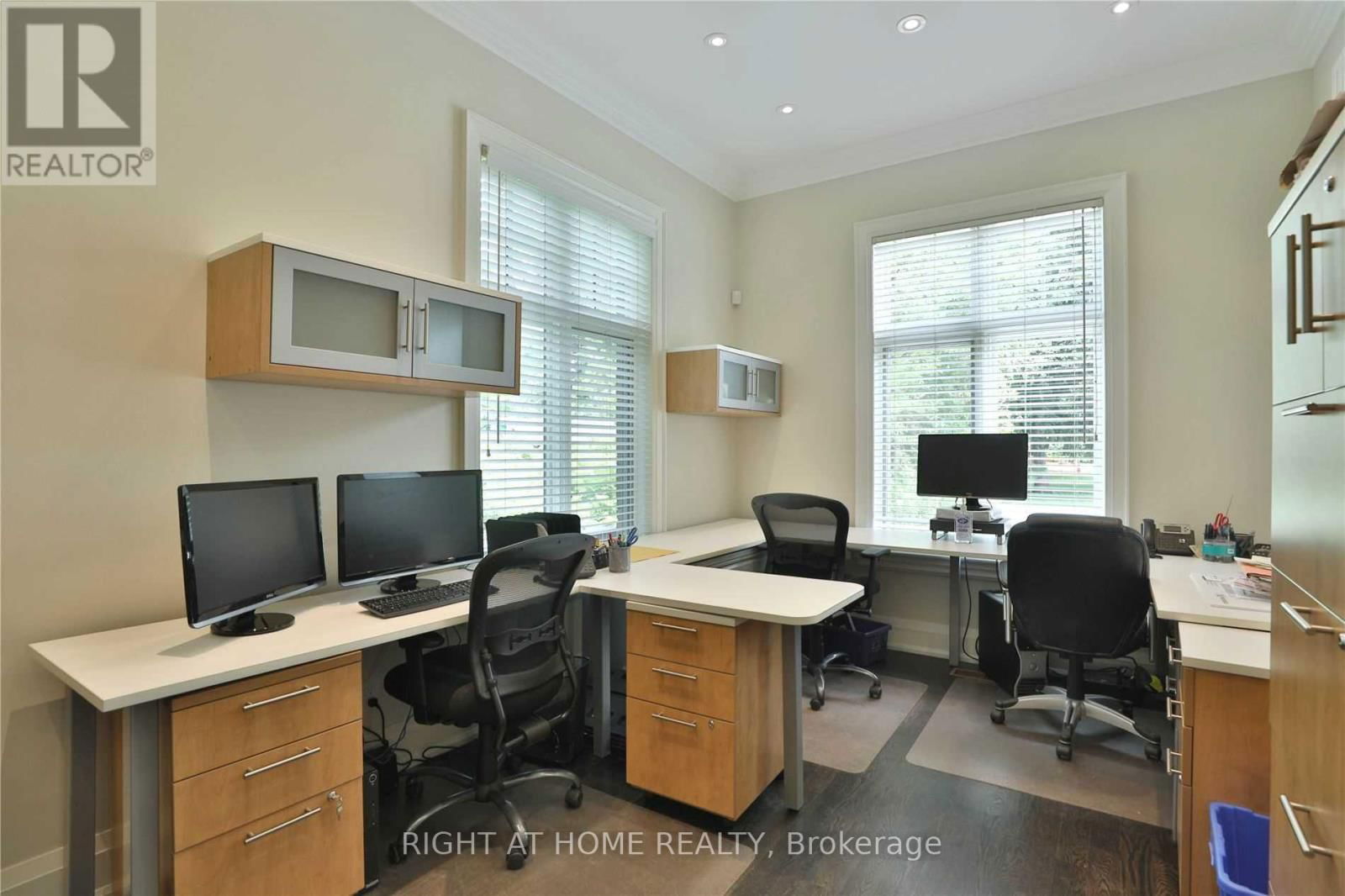1440 HURONTARIO STREET Image 8
