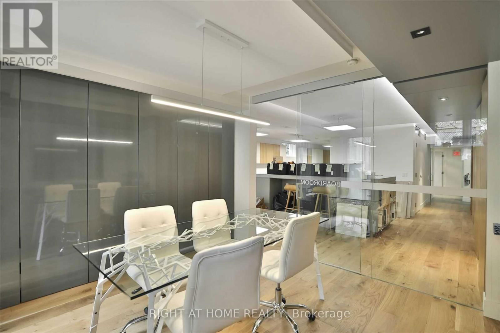 1440 HURONTARIO STREET Image 5