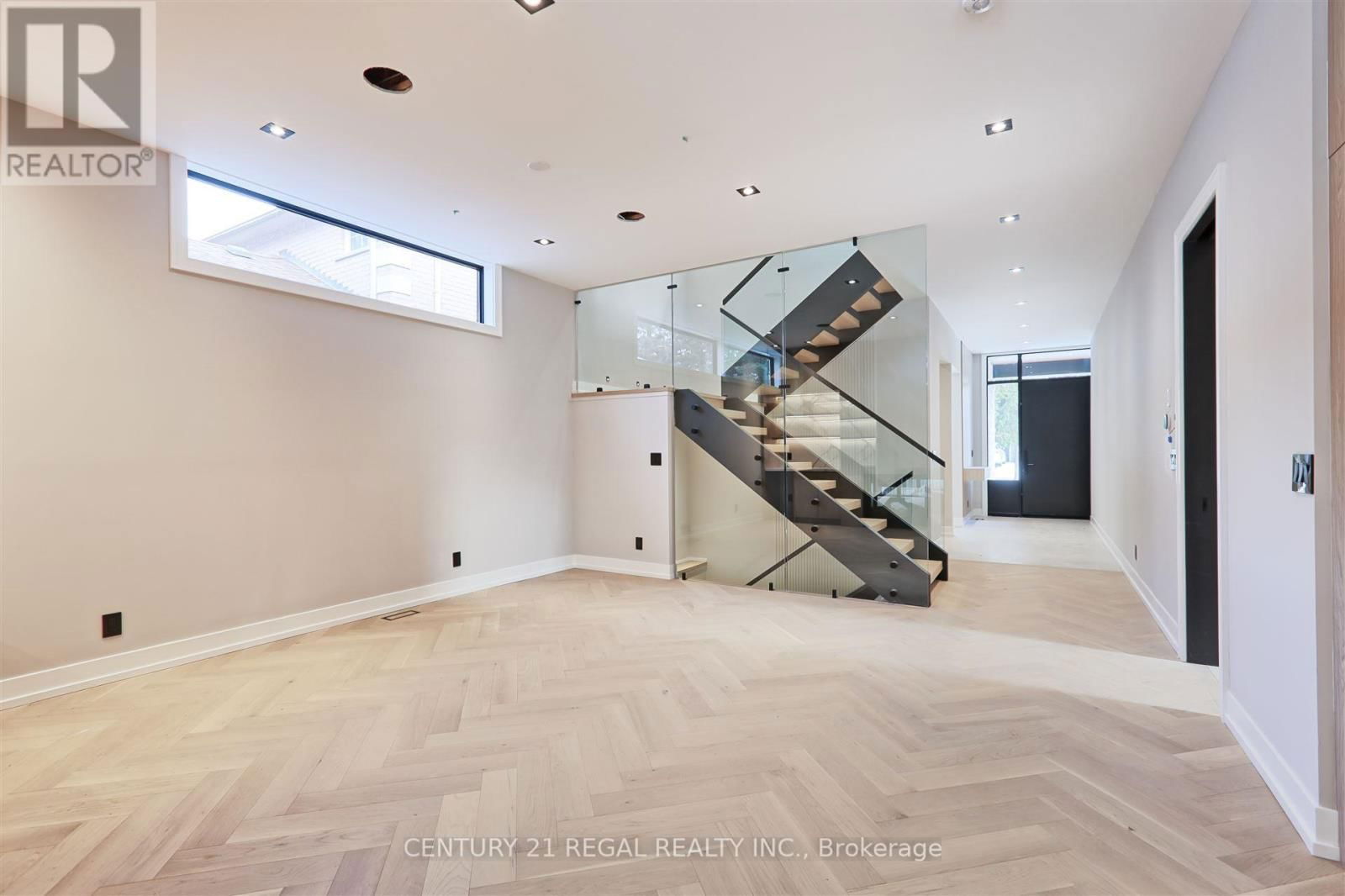 1230 LAKEBREEZE DRIVE Image 12