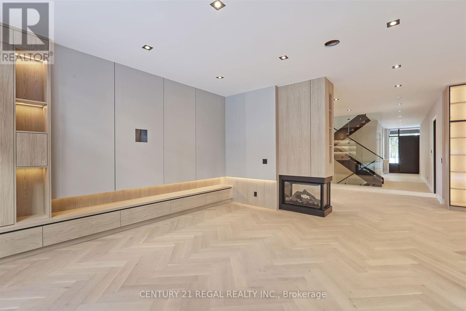 1230 LAKEBREEZE DRIVE Image 17