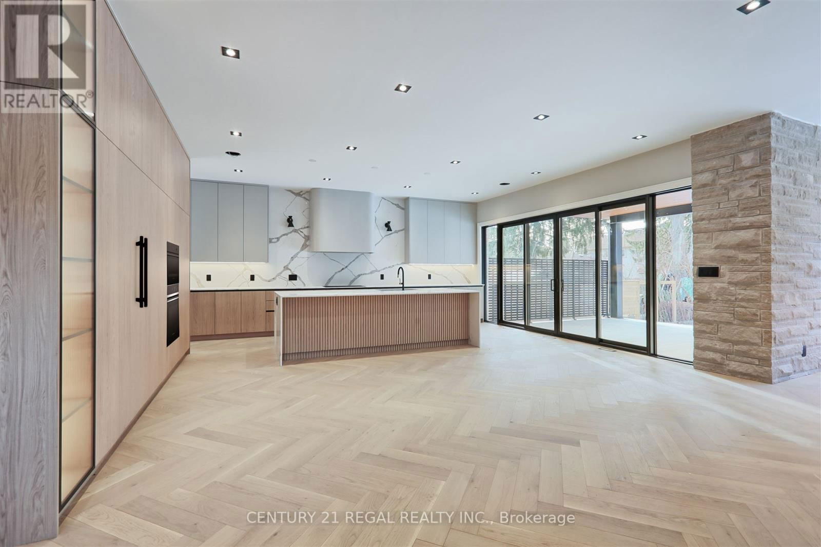 1230 LAKEBREEZE DRIVE Image 19