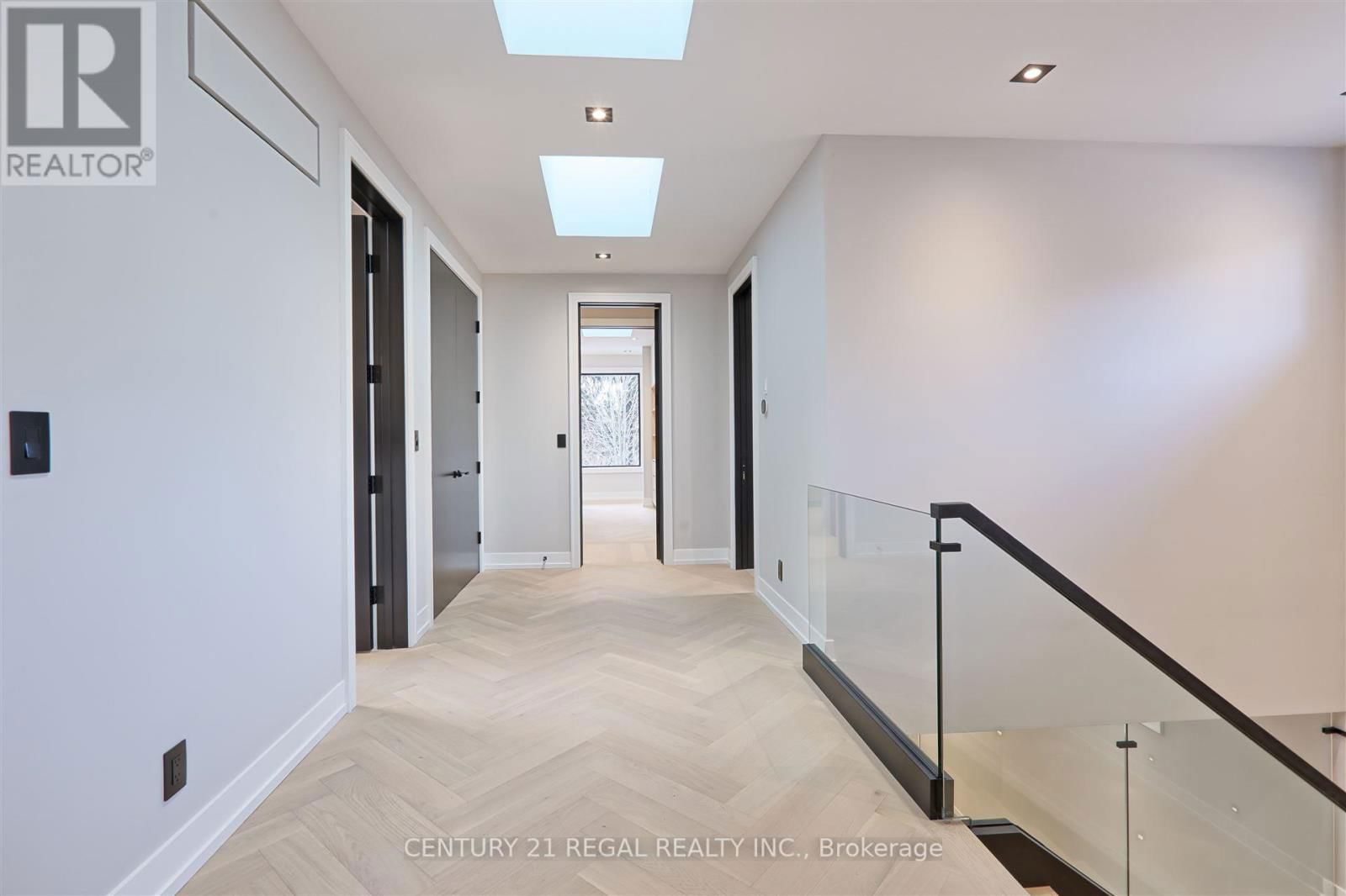 1230 LAKEBREEZE DRIVE Image 30