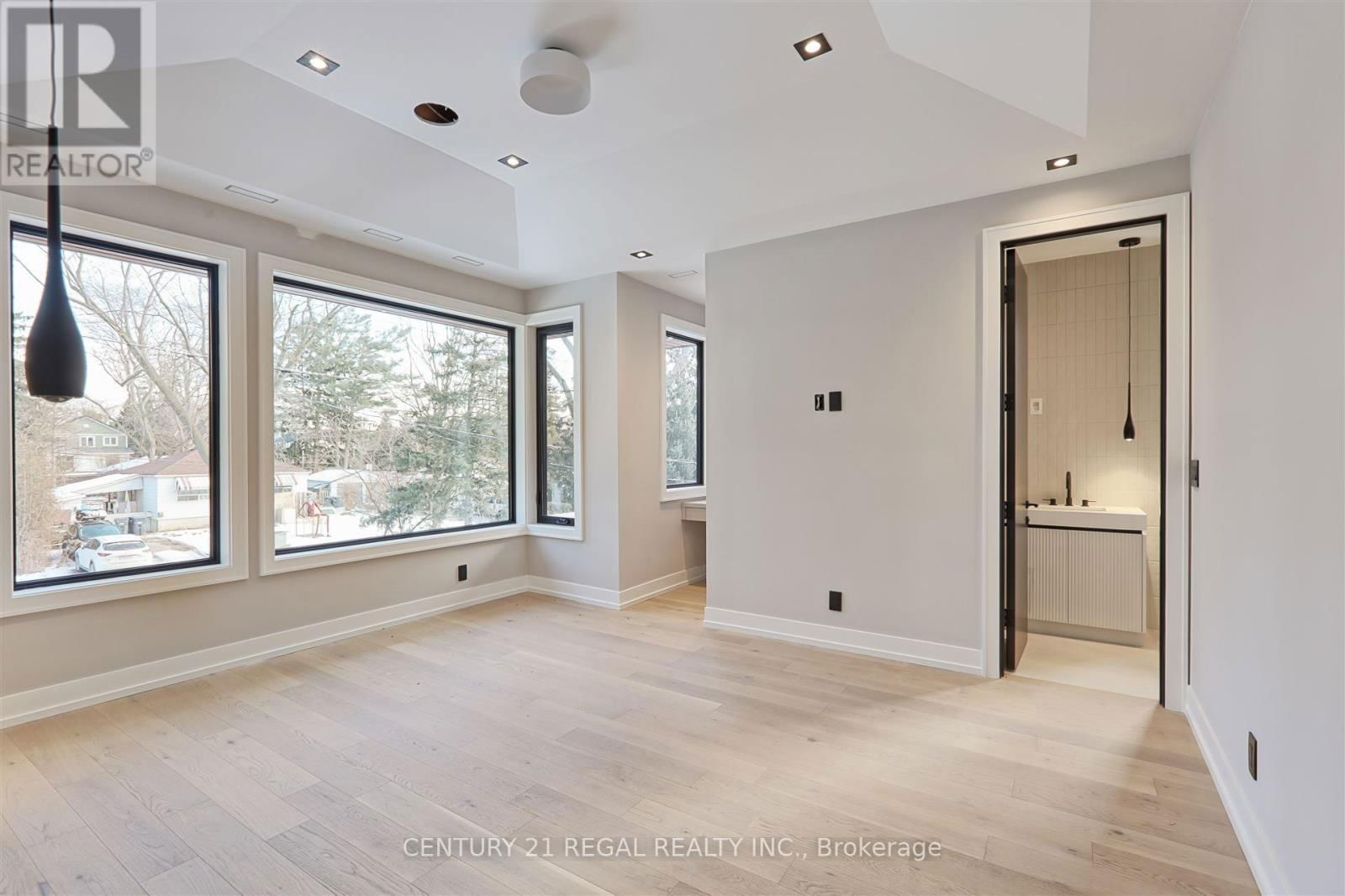 1230 LAKEBREEZE DRIVE Image 39