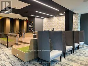 403 - 10 EVA ROAD Image 34
