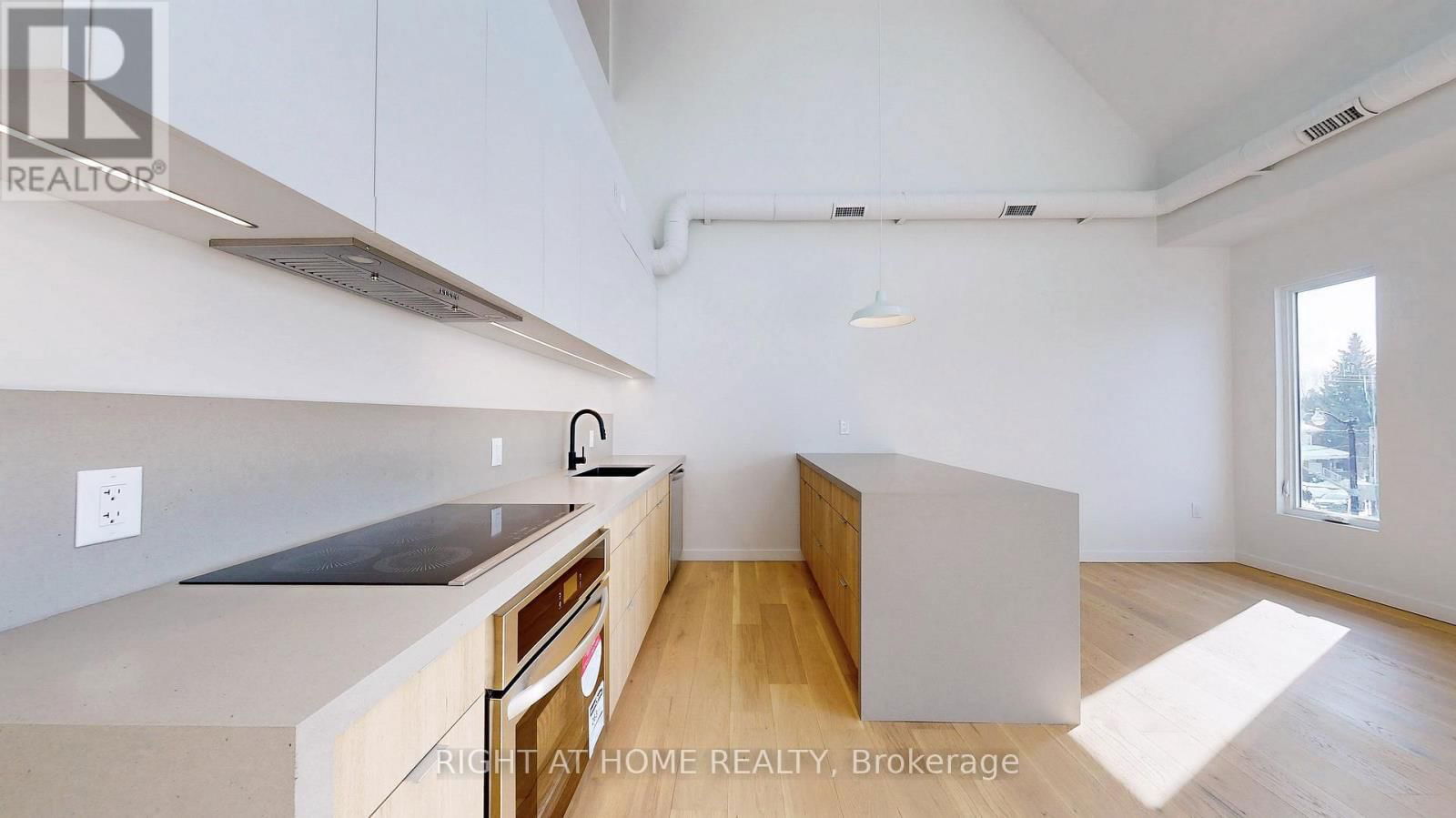Unit 6 - 3122 DUNDAS STREET WEST Image 4