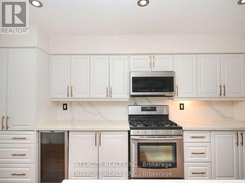 55 RIDGEHILL DRIVE Image 10