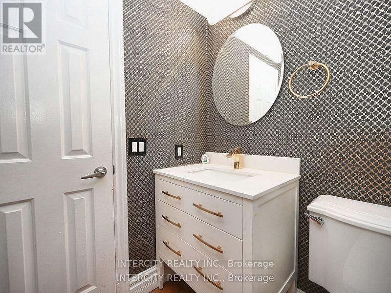 55 RIDGEHILL DRIVE Image 15