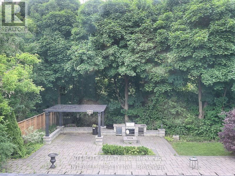 55 RIDGEHILL DRIVE Image 20
