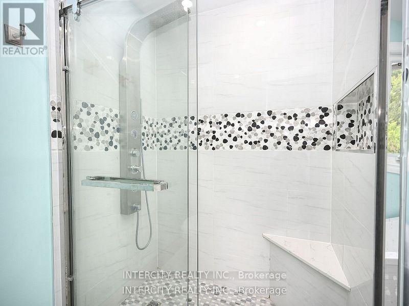 55 RIDGEHILL DRIVE Image 22