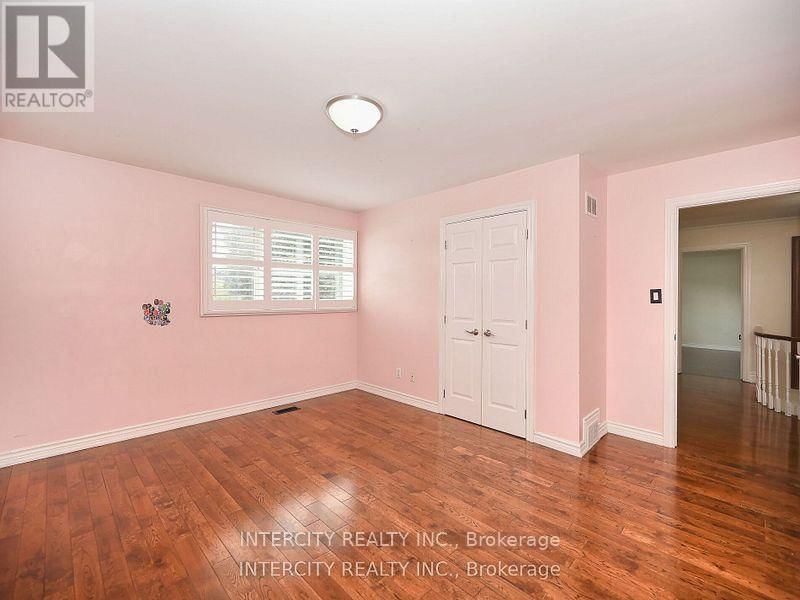 55 RIDGEHILL DRIVE Image 24