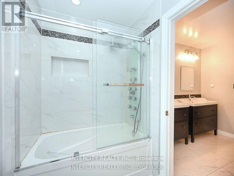 55 RIDGEHILL DRIVE Image 26