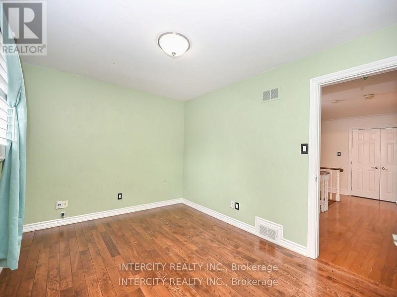 55 RIDGEHILL DRIVE Image 27