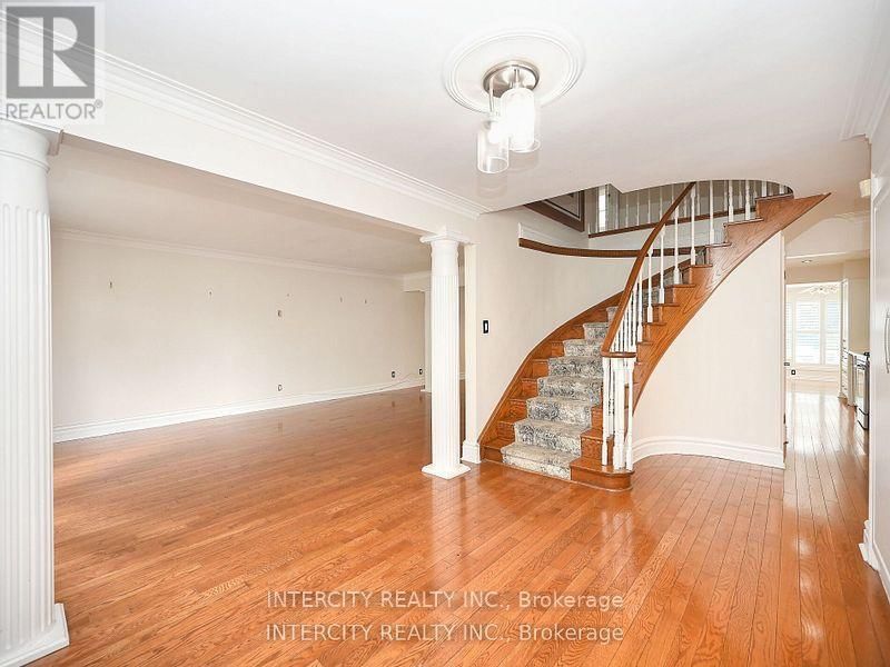 55 RIDGEHILL DRIVE Image 3