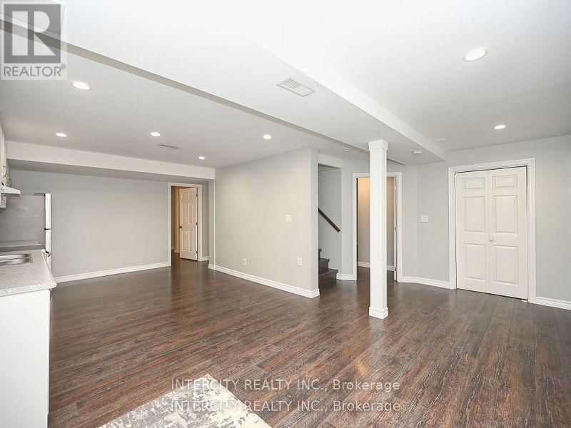 55 RIDGEHILL DRIVE Image 30