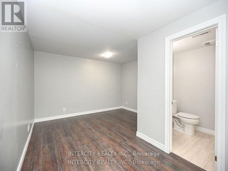 55 RIDGEHILL DRIVE Image 36