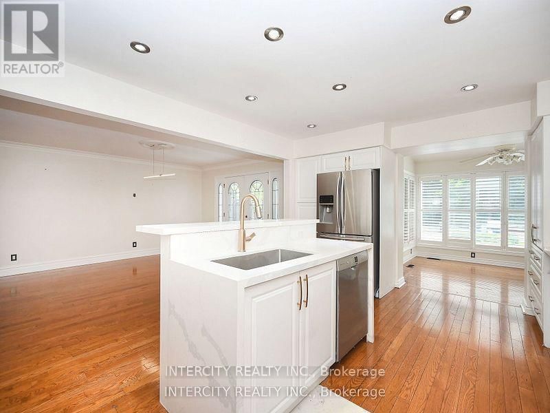 55 RIDGEHILL DRIVE Image 8
