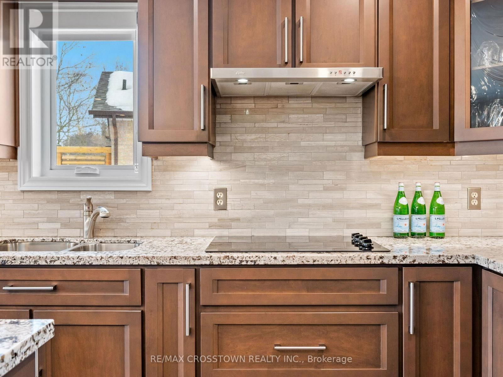 20 VALEWOOD DRIVE Image 12