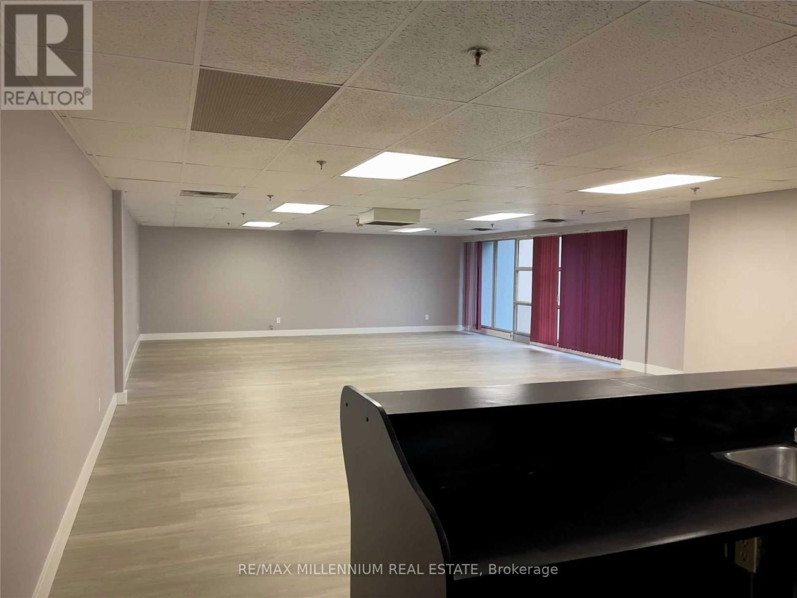 22 - 130 INDUSTRY STREET Image 3