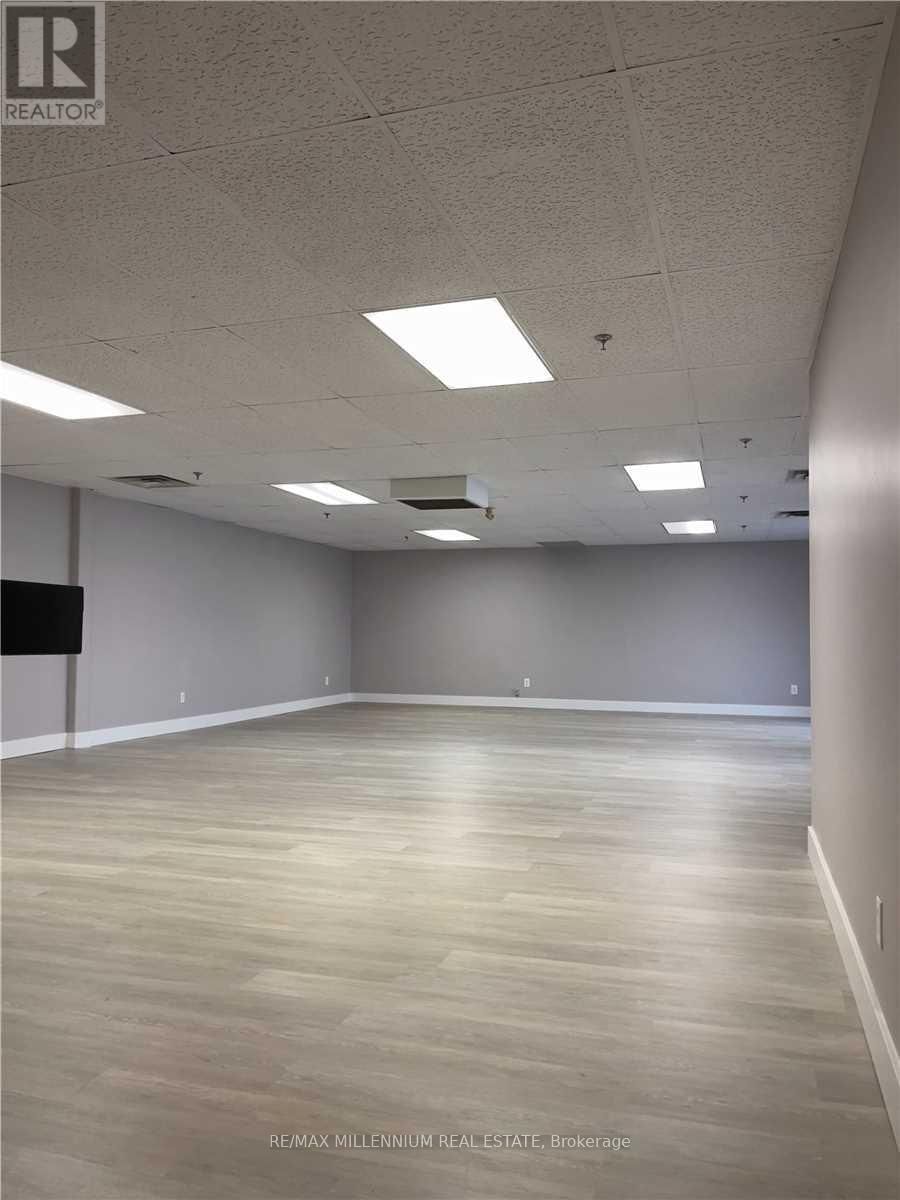 22 - 130 INDUSTRY STREET Image 4