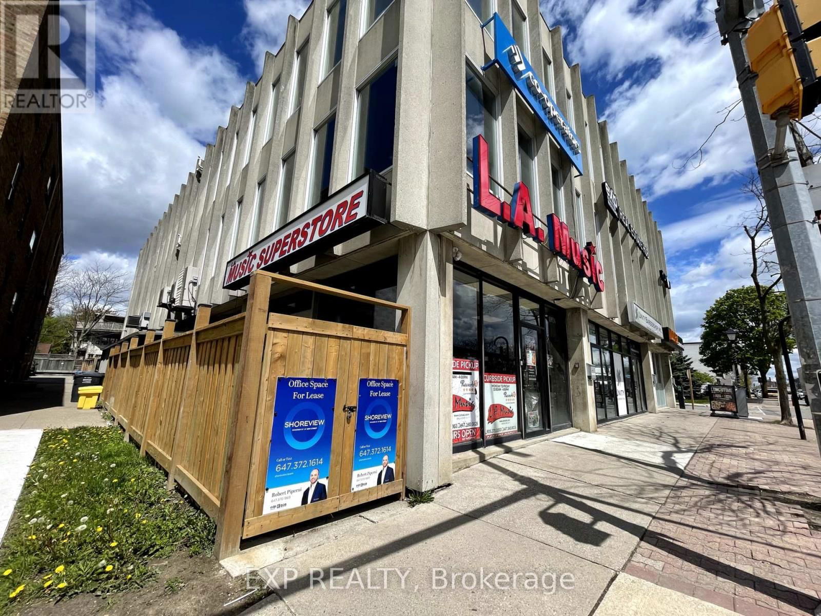 205-4A - 230 LAKESHORE ROAD EAST Image 13