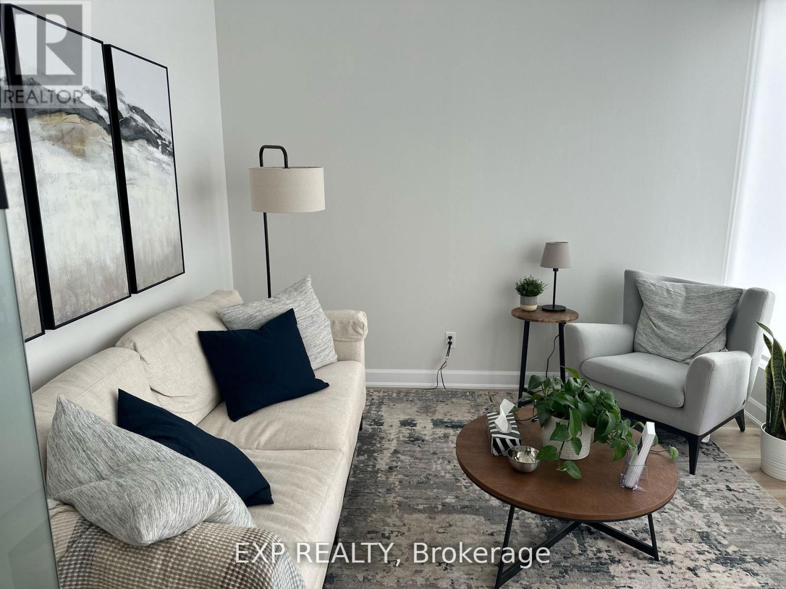 205-4A - 230 LAKESHORE ROAD EAST Image 3