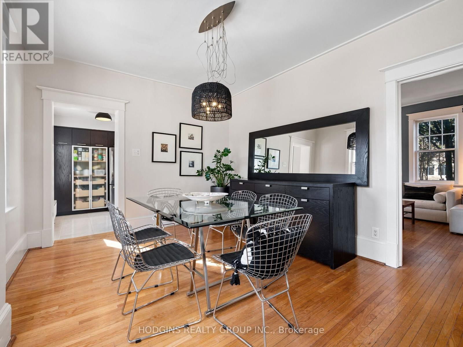 26 BRANT AVENUE Image 10