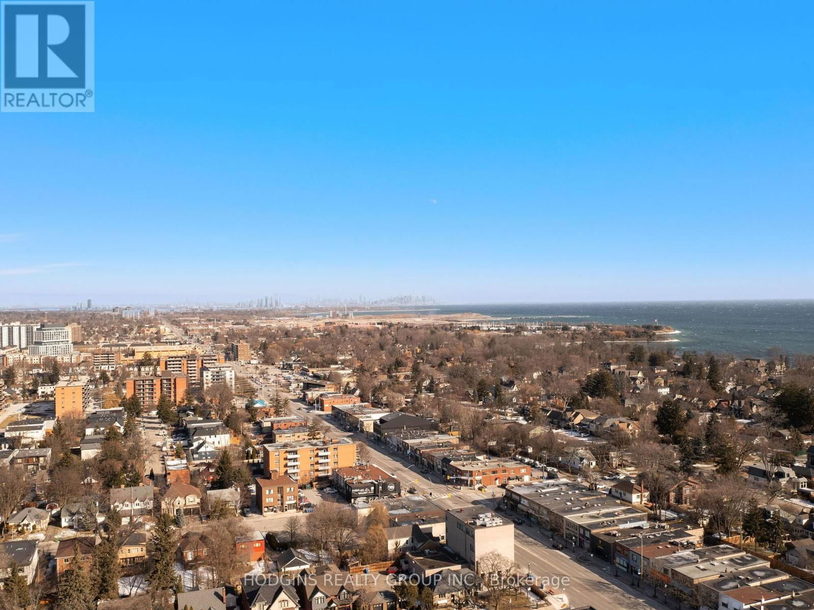 26 BRANT AVENUE Image 32