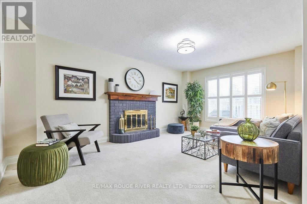 1161 GLENASHTON DRIVE Image 17