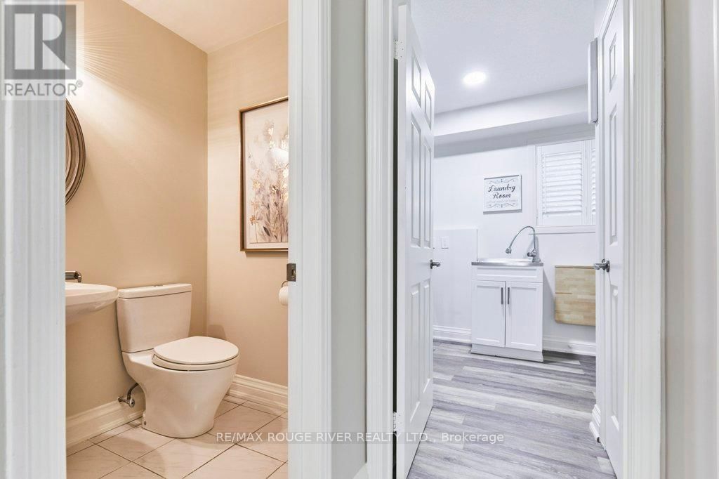 1161 GLENASHTON DRIVE Image 19