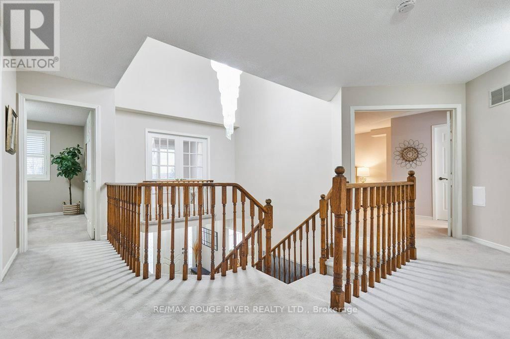 1161 GLENASHTON DRIVE Image 23