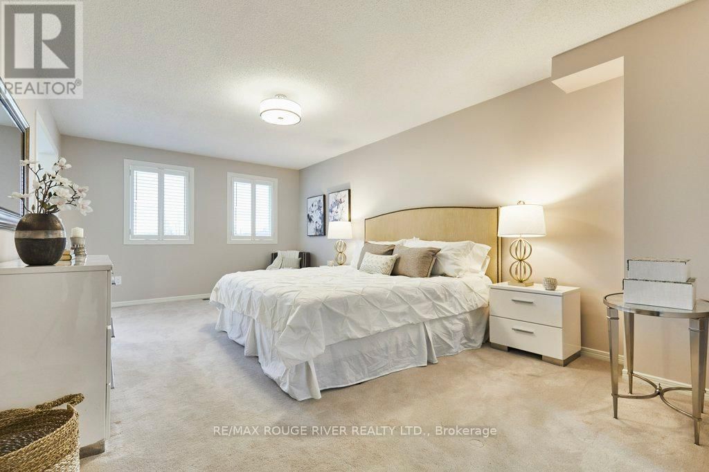 1161 GLENASHTON DRIVE Image 24