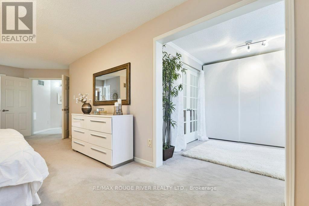 1161 GLENASHTON DRIVE Image 26