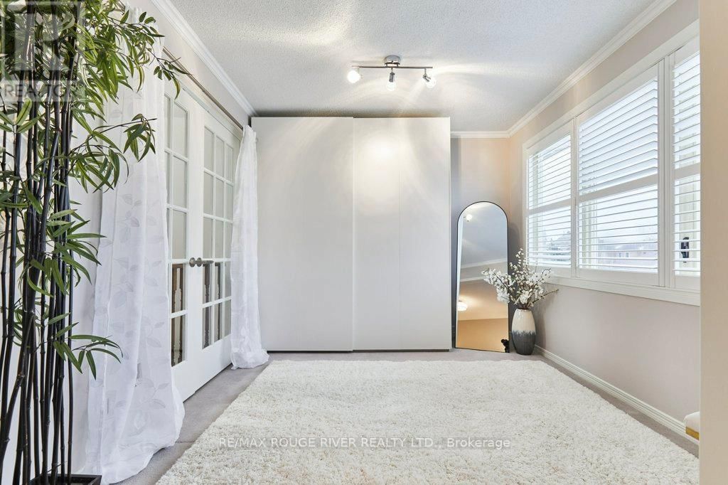 1161 GLENASHTON DRIVE Image 27