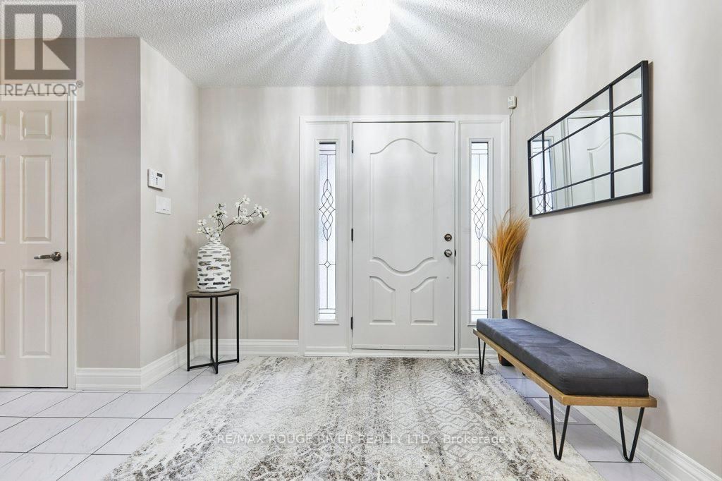 1161 GLENASHTON DRIVE Image 3
