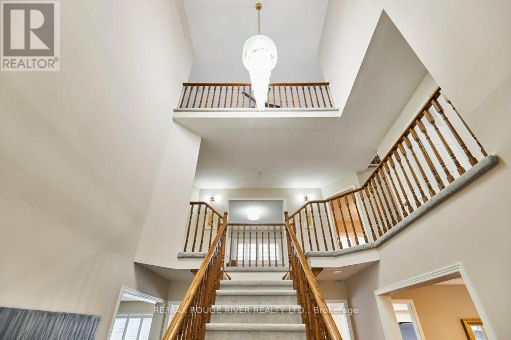 1161 GLENASHTON DRIVE Image 4