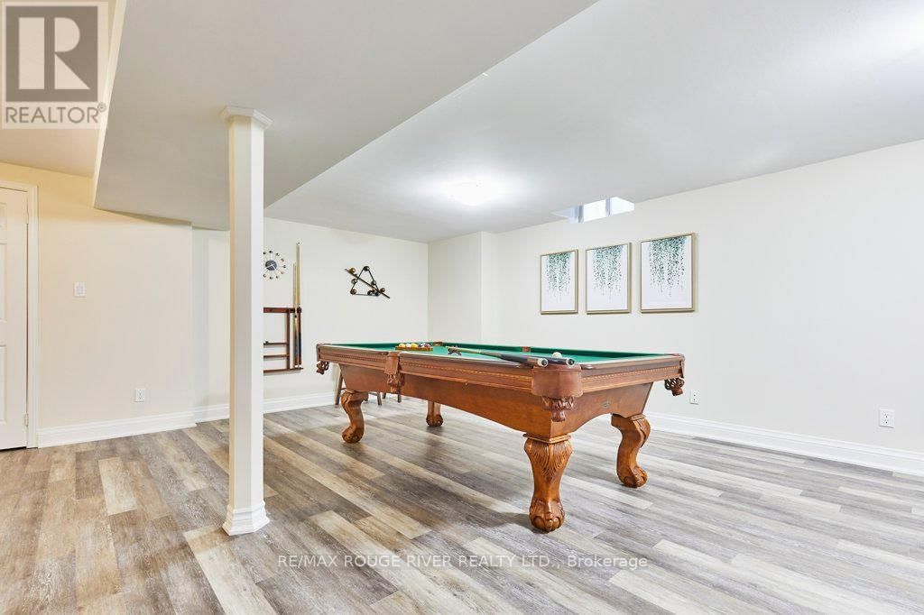 1161 GLENASHTON DRIVE Image 45