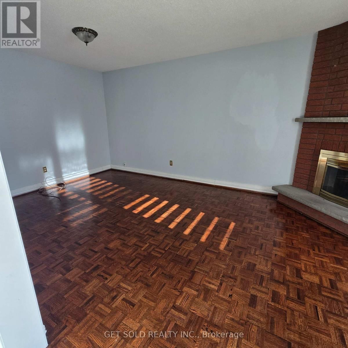 372 FAIRVIEW ROAD WEST Image 12