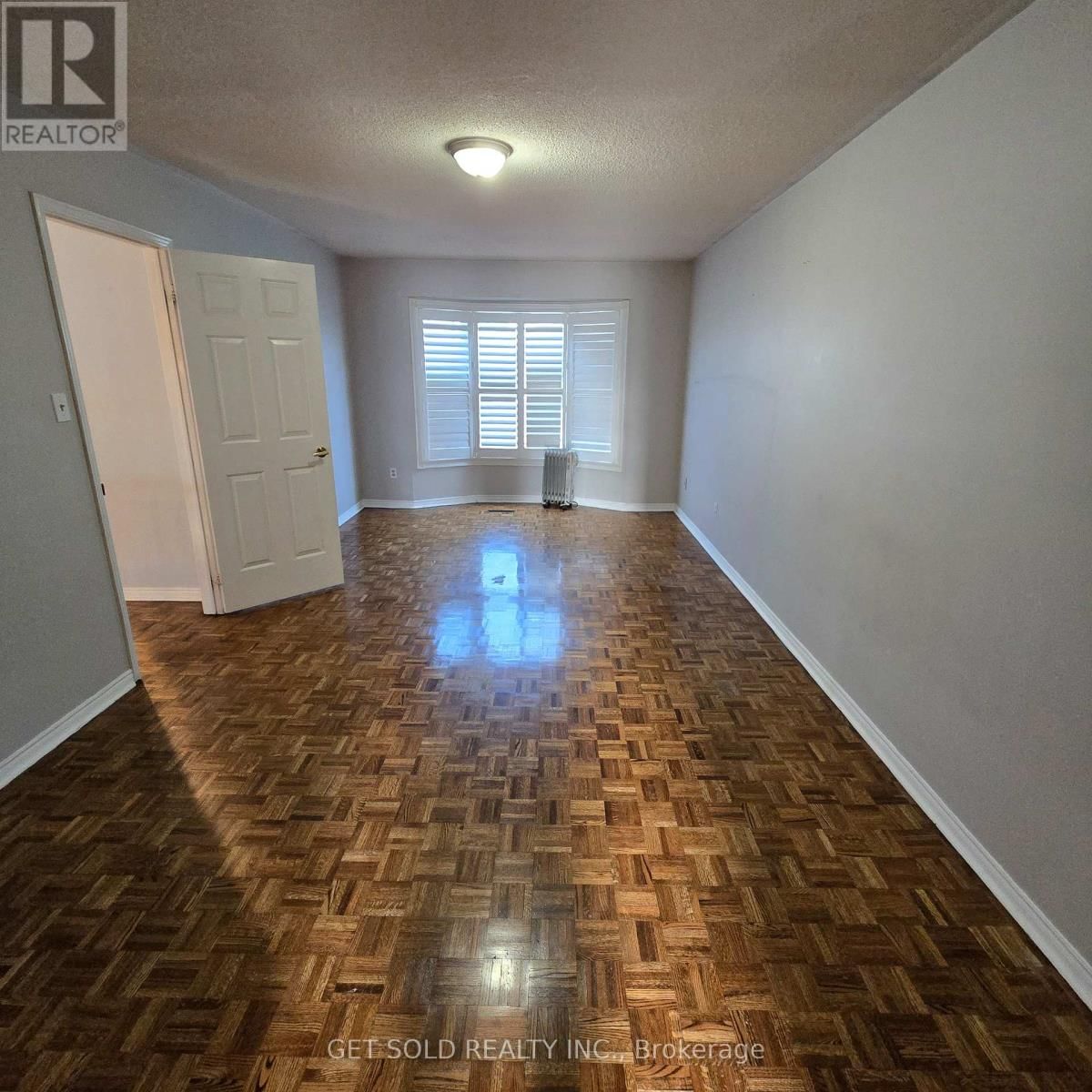 372 FAIRVIEW ROAD WEST Image 17