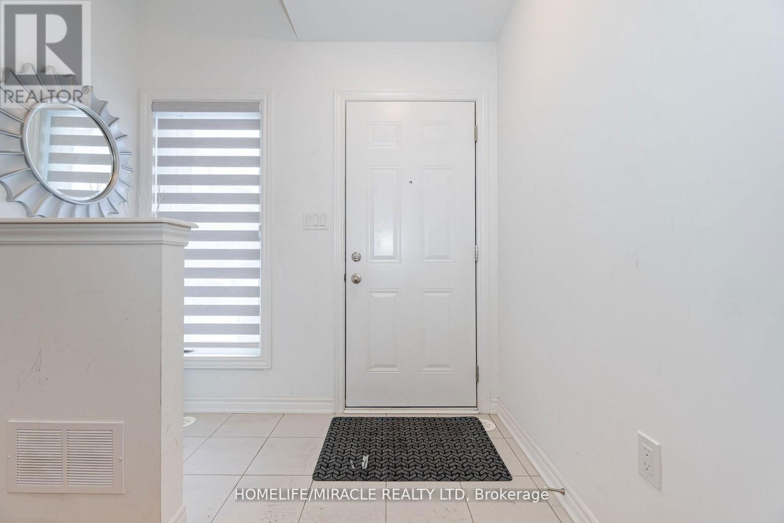 30 WATERVILLE WAY Image 4