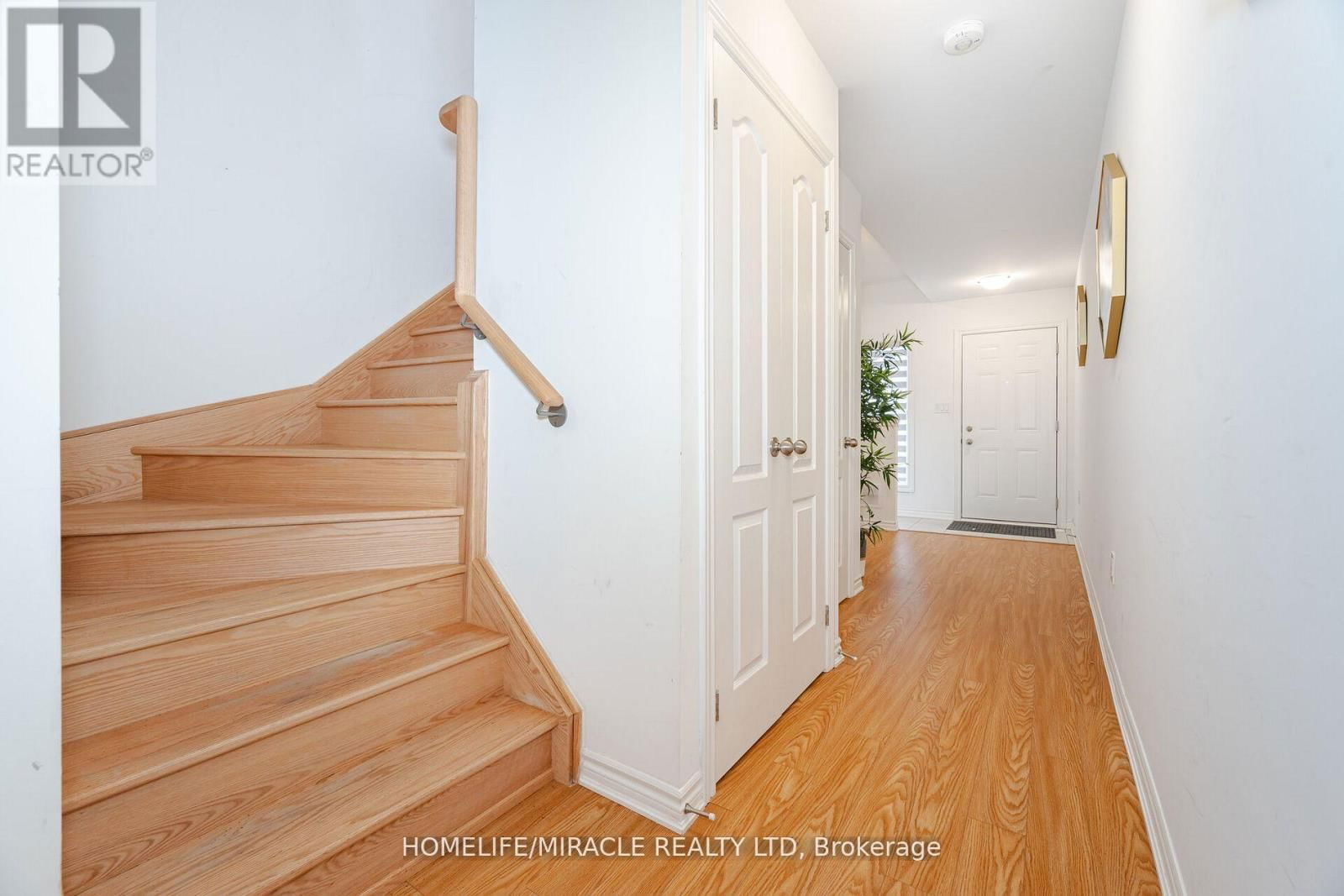 30 WATERVILLE WAY Image 8